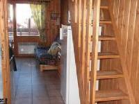 un 6 perso avec chambre a l'etage