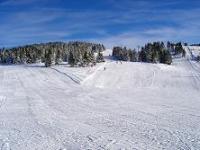 le champ de neige pour enfants