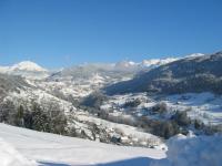 Vue du G�te en hiver