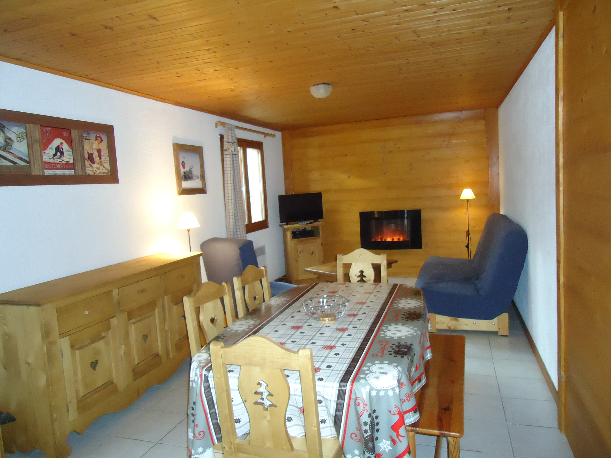 Appartement &agrave; Les Menuires (Les 3 Vallées : Courchevel - Méribel - Les Ménuires - Val Thorens)